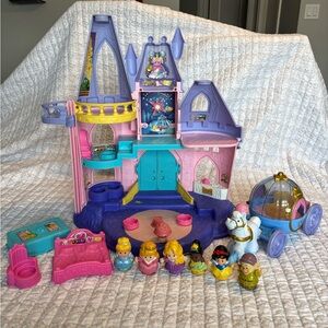 Little People Princess Songs Palace with accessories and Princess talkers
